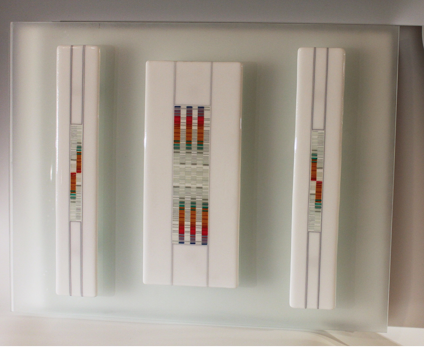 Photo inspiration: Curated Fusion Glass Gallery Gallery View 34